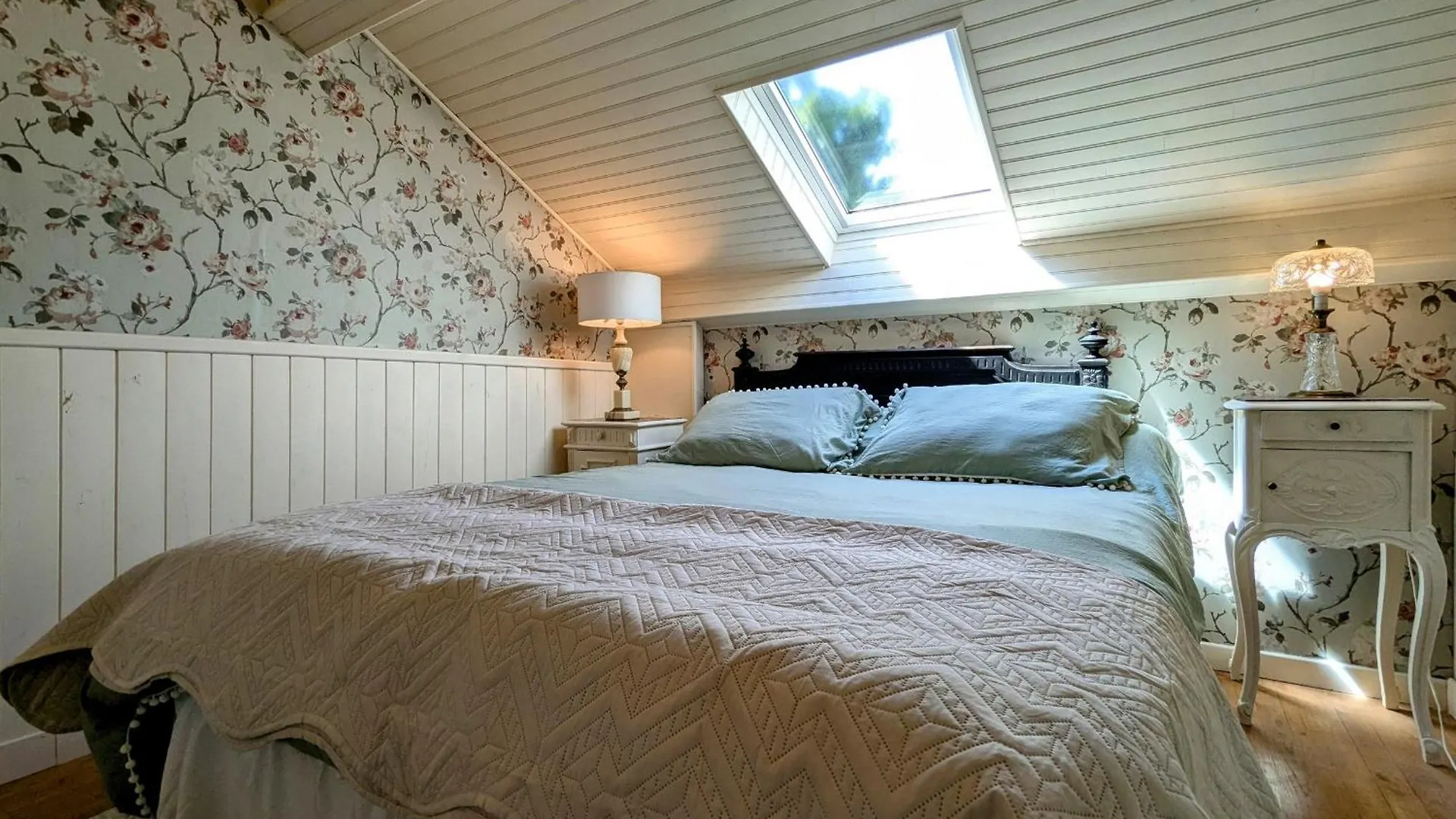 Rosieres  Chambre Verte Avec Jardin Partage Pres Du Puy-En-Velay - Fr-1-582-498 לינה וארוחת בוקר